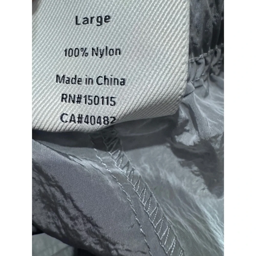 Varley TULAIR HIGH RISE SHORT 3
SHIMMER SHELL Size Large Nylon Drawstring‎ - Picture 5 of 6
